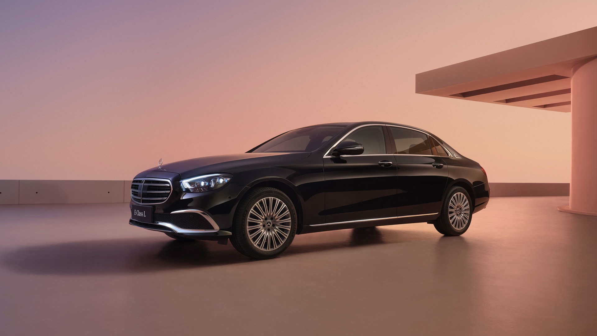 Rent A Taxi Cardiff & Newport Private Hire / Uber Car Rental